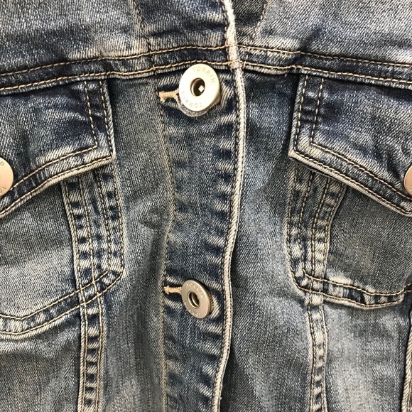 Torrid Medium Wash Cropped Denim Vest 2X - Picture 5 of 9